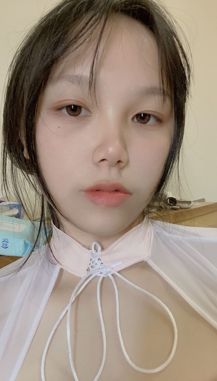 【2023-04-28】Lick my nipple please.m4v